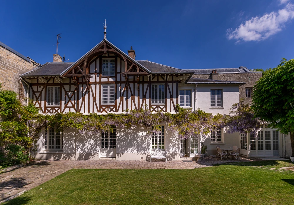 Une demeure de 200m2 à vendre à Saint-Germain-en-Laye 78100 par l'agence immobilière MOSAIC