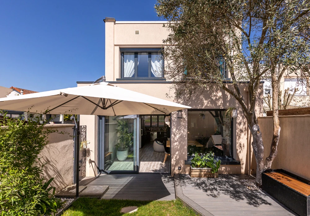 Une maison rénovée en vente de 82m2 à Chatou 78400 par l'agence immobilière MOSAIC