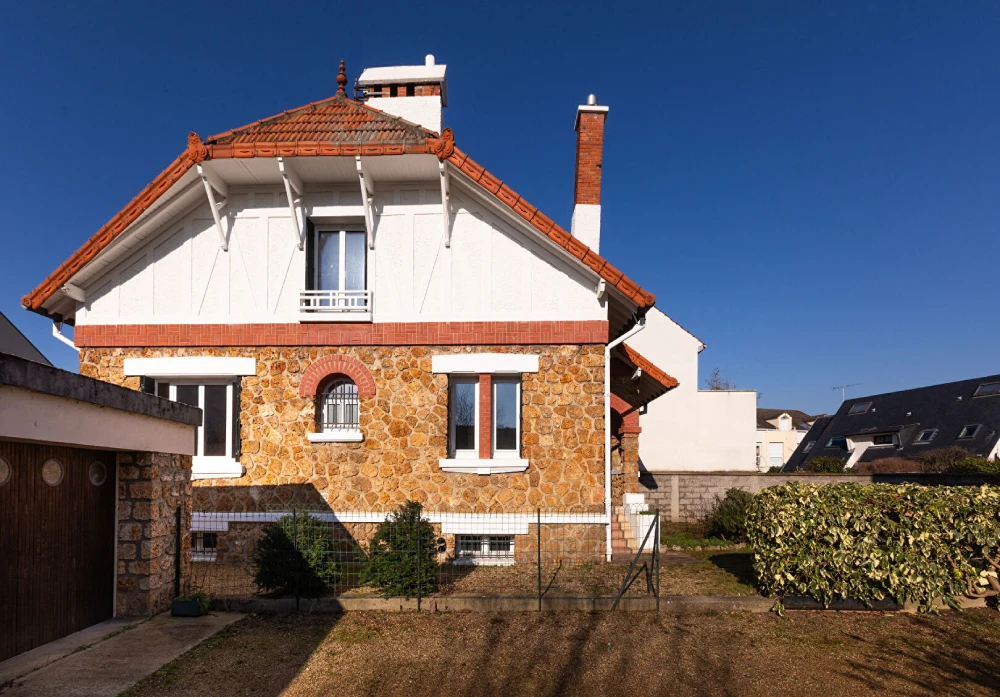 Vente d'une maison de ville au Pecq 78230 par l'agence MOSAIC